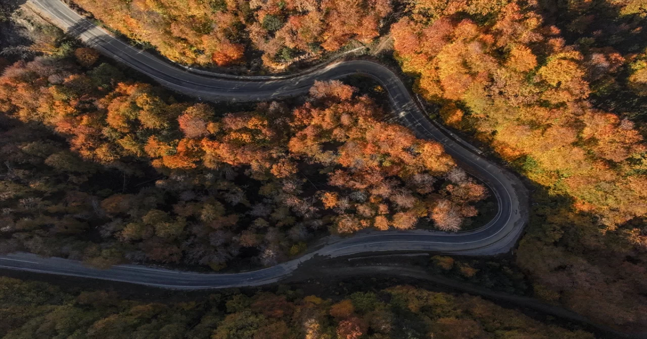 Uludağ’da dron kamerasından resim tablosunu andıran sonbahar manzaraları