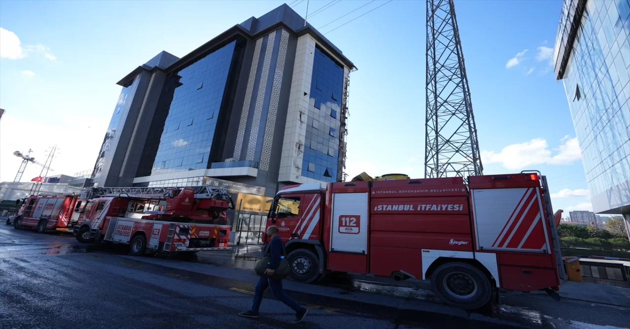 GÜNCELLEME  Bahçelievler’de özel okulda çıkan yangın söndürüldü