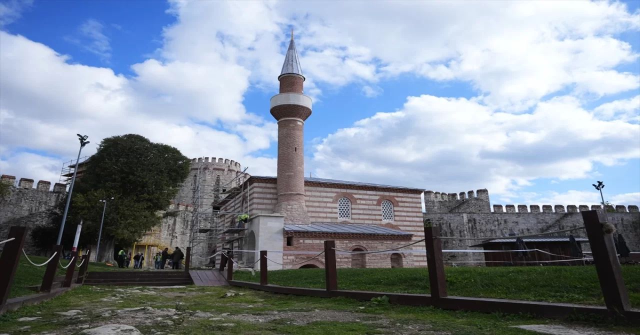 ”Fethin Babası” Mescidi ihya edildi