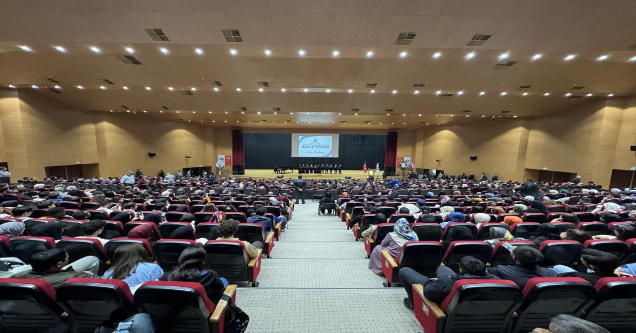 Kahramanmaraş Sütçü İmam Üniversitesi Akademik Yılı Açılış Töreni yapıldı