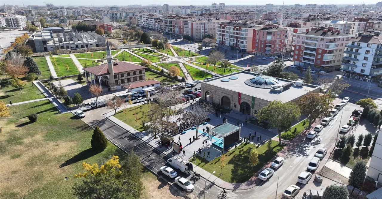 Konya’da Hoşkubbe Millet Kütüphanesi törenle hizmete açıldı