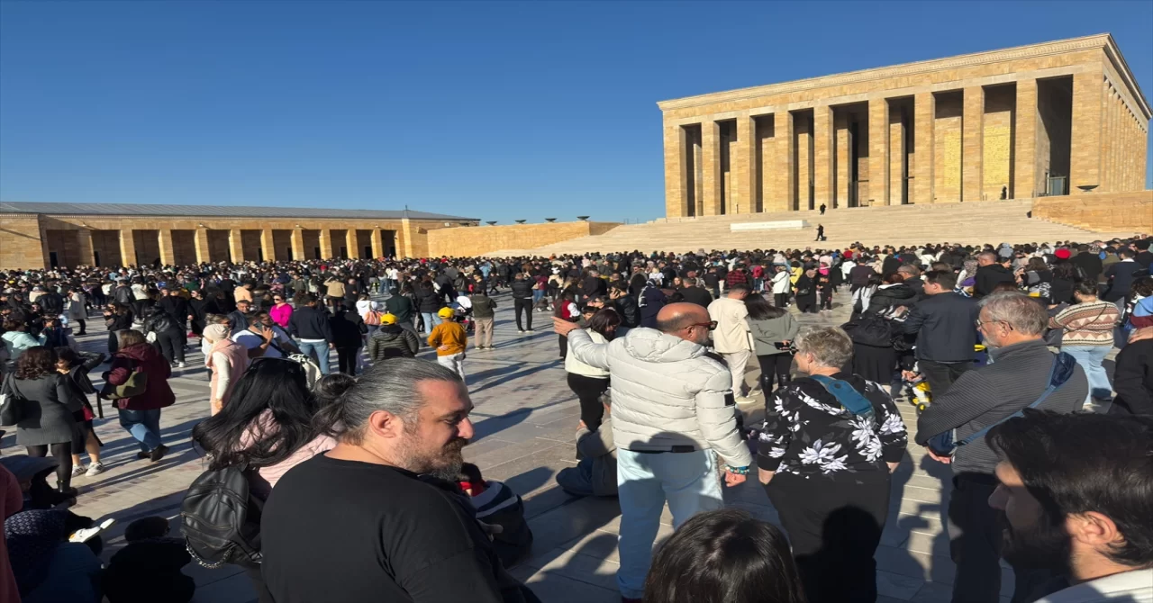 Anıtkabir’de 10 Kasım Atatürk’ü Anma Günü öncesi ziyaretçi yoğunluğu