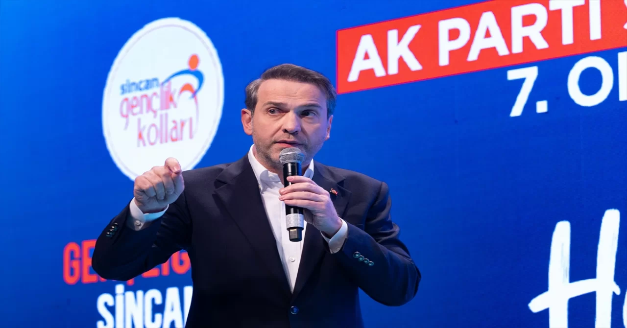 Bakan Bayraktar, AK Parti Sincan Gençlik Kolları Kongresi’nde konuştu: