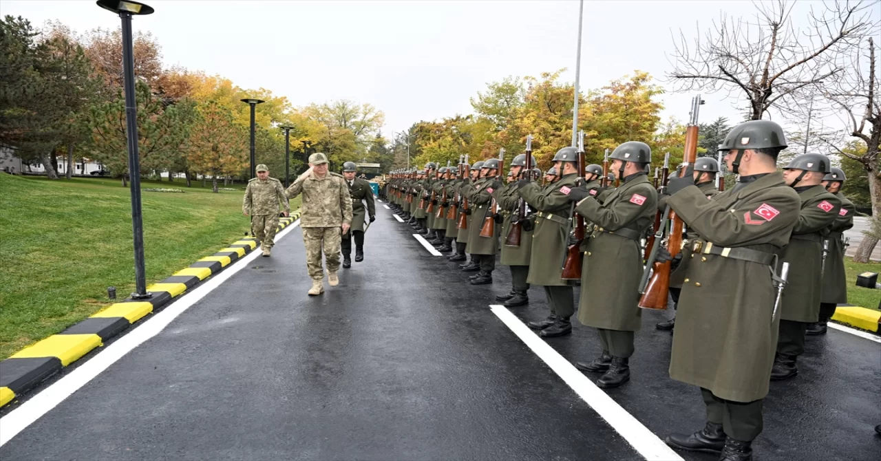 Orgeneral Gürak, 2. Ordu Komutanlığı ve 7. Ana Jet Üs Komutanlığı’nda incelemelerde bulundu