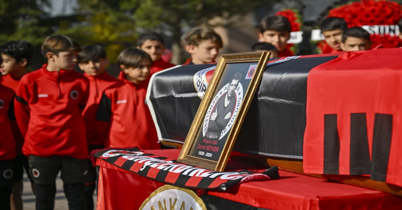 Gençlerbirliği’nin eski futbolcularından Zeynel Soyuer, son yolculuğuna uğurlandı