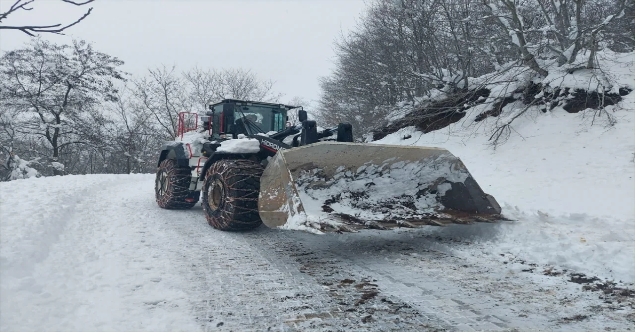 Tokat’ta kar sebebiyle yaylalarda mahsur kalan 6 kişi kurtarıldı