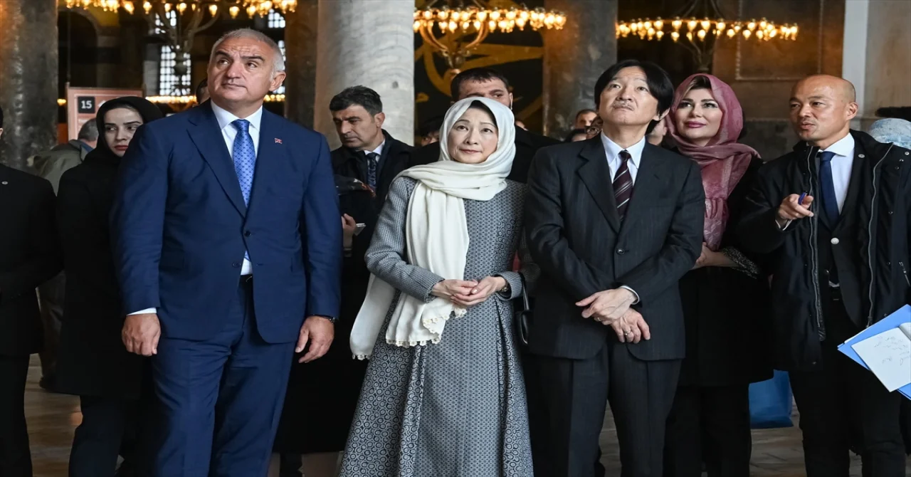 Japonya Veliaht Prens ve Prensesi, Ayasofyai Kebir Camii Şerifi’ni ziyaret etti