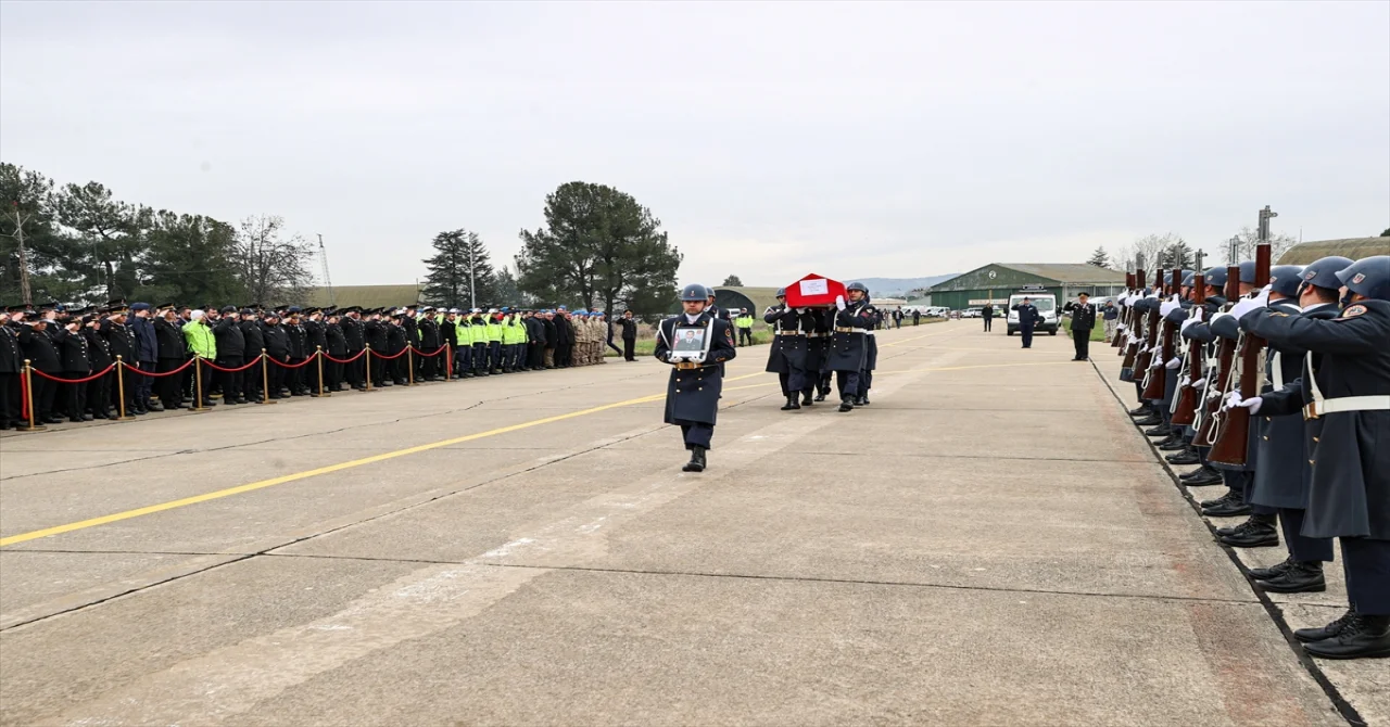 Duruşma salonundaki silahlı saldırıda şehit olan Uzman Çavuş Yaşar için Bursa’da merasim düzenlendi