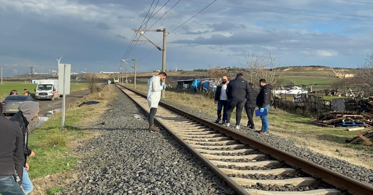 Tekirdağ’da trenin çarptığı bir kişi öldü