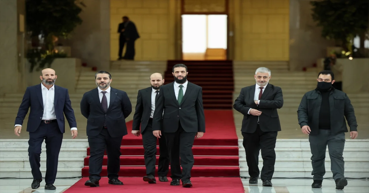 Dışişleri Bakanı Fidan, Suriye’deki yeni yönetimin lideri Şera ile Şam’da görüştü