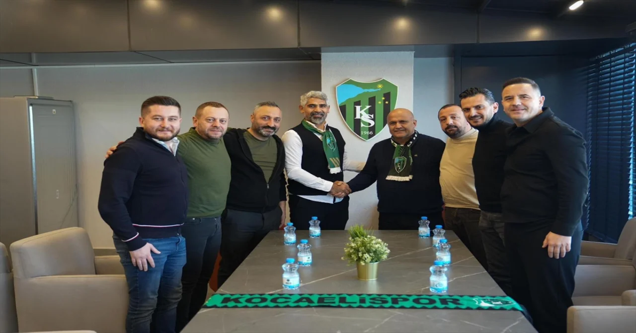 Kocaelispor, teknik direktör İsmet Taşdemir’le anlaştı