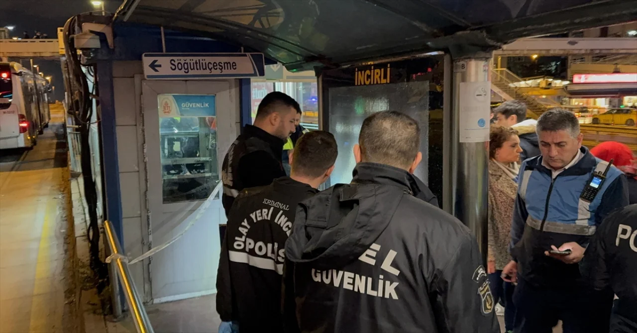 İstanbul’da metrobüste silahla havaya ateş eden şüpheli gözaltına alındı  