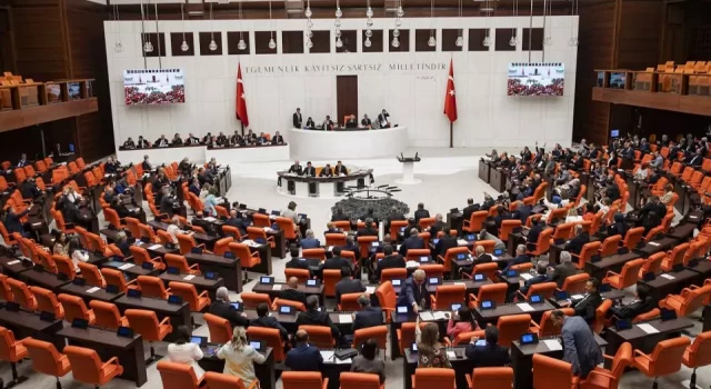 Sözleşmelilere kadro teklifi TBMM Plan ve Bütçe Komisyonu'nda kabul edildi