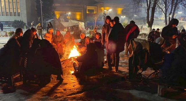 Malatya’da Yeşilyurt Hasan Çalık Devlet Hastanesi tahliye edildi