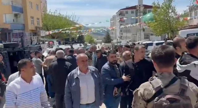 Diyarbakır’ın Hazro ilçesinde 1’i ilçe başkanı 5 CHP’li gözaltına alındı