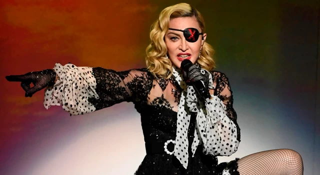 Hastaneye kaldırılan dünyaca ünlü popstar Madonna'nın bilinci kapandı, entübe edildi