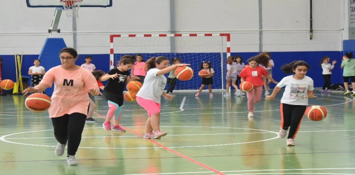 Bozüyük’te basketbol kursuna yoğun ilgi