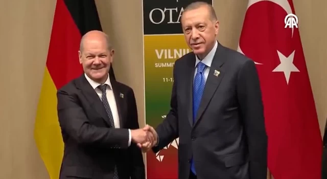 Cumhurbaşkanı Erdoğan, Almanya Başbakanı Scholz ile görüştü