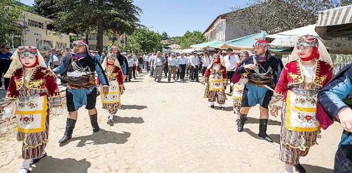 Efeler Yolu’yla İzmir’in kültürel değerleri birbirine bağlanıyor