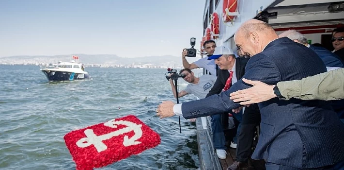 İzmir Körfezi Kabotaj Bayramı törenlerine sahne oldu