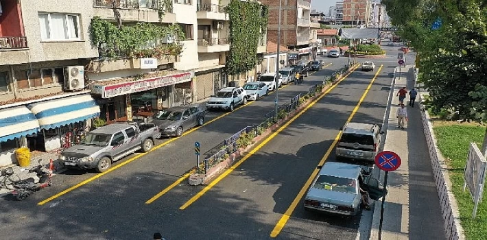 Aydın Büyükşehir Belediyesi İncirliova Türkan Saylan Caddesi’ni yeniledi