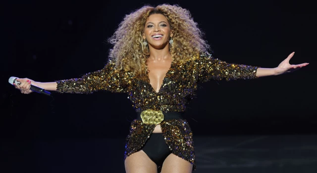 Beyonce'den hayranlarına 100 bin dolarlık metro jesti!