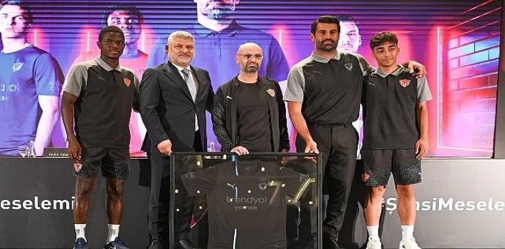 Bizim Şahsi Meselemiz: Puma’dan Atakaş Hatayspor’a Büyük Destek