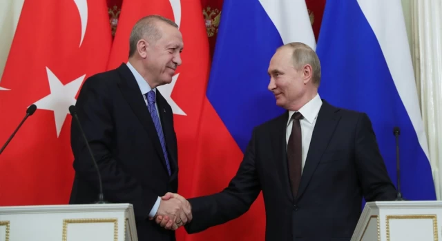 Bloomberg: Erdoğan, gelecek hafta Rusya'ya gidip Putin'le görüşmeyi planlıyor