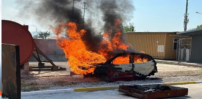 İtfaiyeden Ford Otosan’a yangına müdahale eğitimi