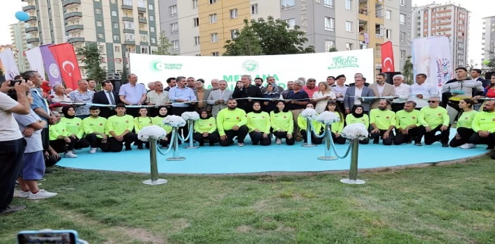 Kayseri Talas’ta Mevlana Meydanı açıldı