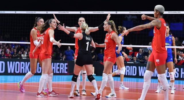 Voleybol milli takımın ilham olduğu voleybol dizisi geliyor