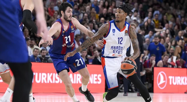 Anadolu Efes, EuroLeague'e yenilgiyle başladı