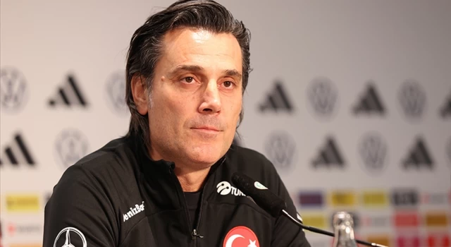 A Milli Futbol Takımı'nın uçağı Montella'nın abisi rahatsızlanınca Münih'e indi