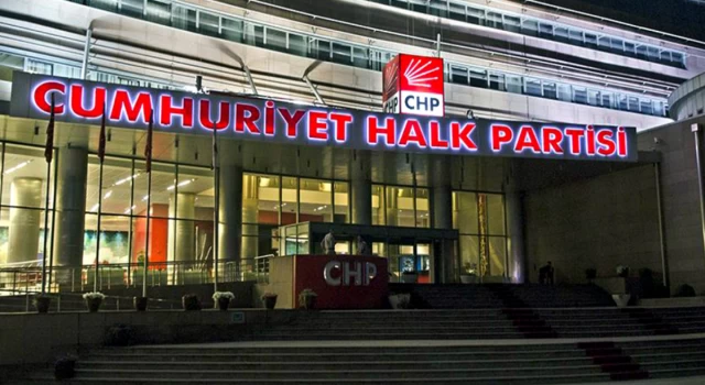 CHP'de kurultay heyecanı başladı: Genel Başkan kim olacak?