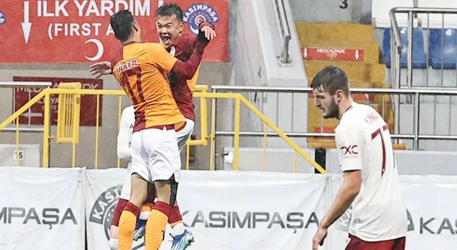 Galatasaray U19, Manchester United'ı devirdi