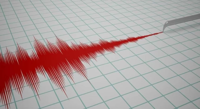 İran'ın batısında 5,1 büyüklüğünde deprem