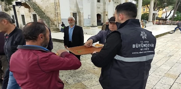 Aydın büyükşehir belediyesi, aramızdan ayrılışının 7. yıl dönümünde İsmet Sezgin’i andı