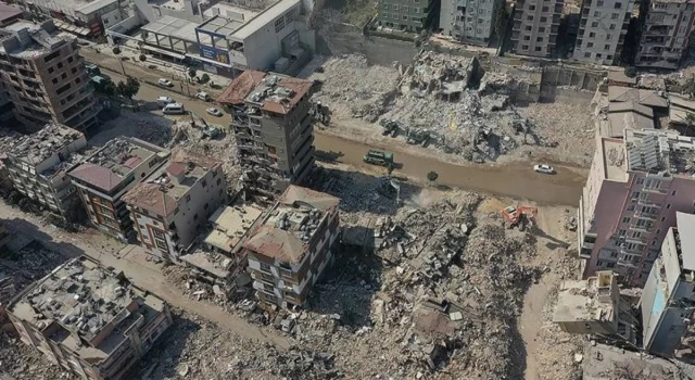 Hatay'da 53 kişinin öldüğü İlke Apartmanı davası: Bina dere yatağı üzerindeymiş
