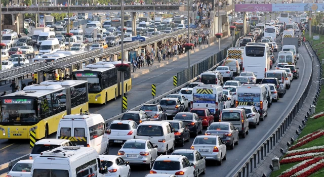 İstanbul'da araç sayısı 5 buçuk milyona yaklaştı