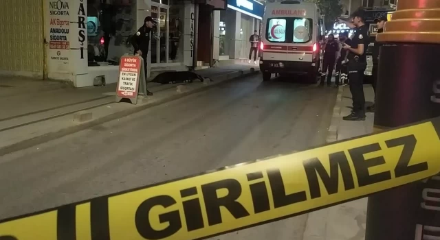 Küçükçekmece'de spor kulübü başkanı silahla bacağından vuruldu