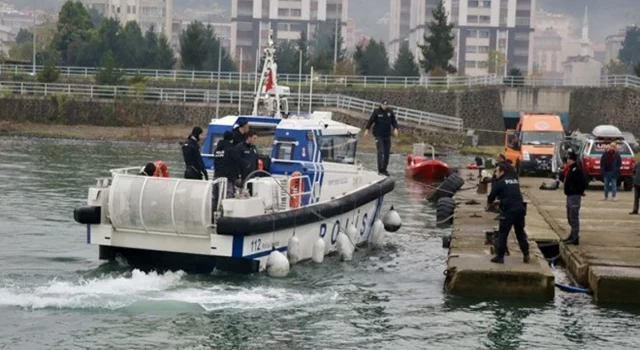 Trabzon'da dalgalara kapılan 2 gençten birinin cansız bedeni bulundu