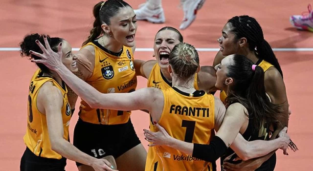 VakıfBank, Dünya Kulüpler Şampiyonası’nda yarı finalde