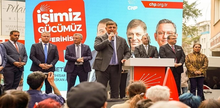 Başkan İsmail Yetişkin’in ilk Seçim Ofisi açılışında coşku büyüktü