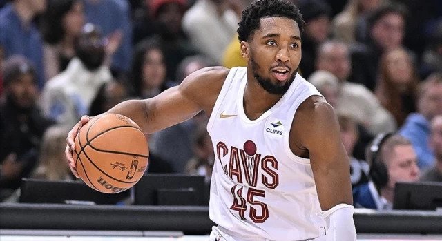 NBA'de Donovan Mitchell 40 sayı attı, Cavaliers üst üste 7. galibiyetini aldı