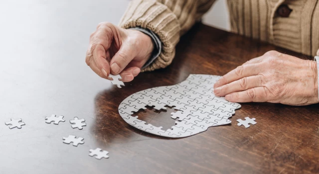 Alzheimer belirtileri önemli hasar oluşmadan önce tespit edilebilir