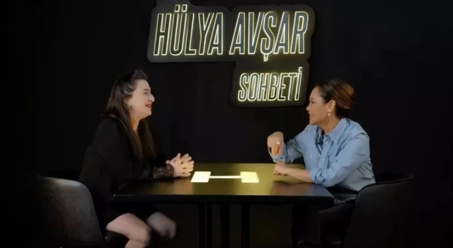 Esra Dermancıoğlu'ndan Hülya Avşar'a orgazm sorusu