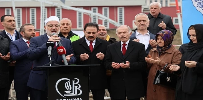 Kaptan Ahmet Erdoğan Camii’nin temeli Bayrampaşa’da dualarla atıldı