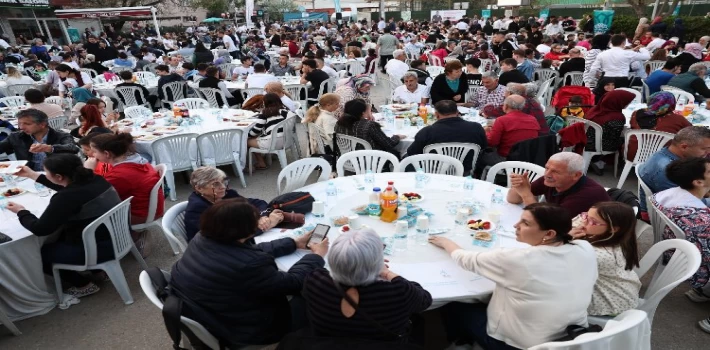 Nilüfer’de 5 bin kişi iftarda buluştu