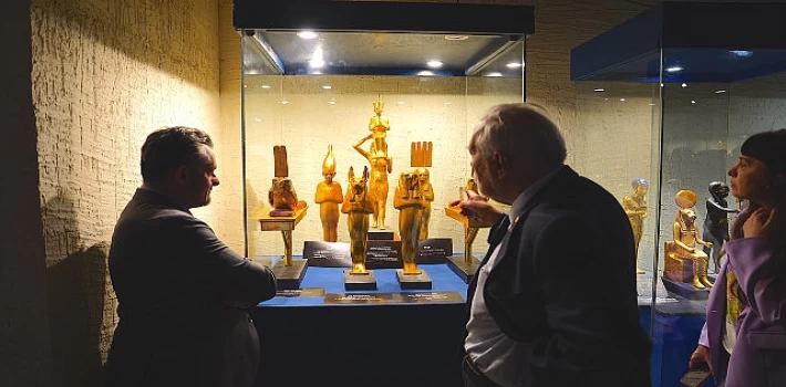 Olağanüstü bir Antik Mısır deneyimi sunan &apos;Tutankhamun, Çocuk Firavunun Hazineleri’ sergisi Ankara’da açıldı