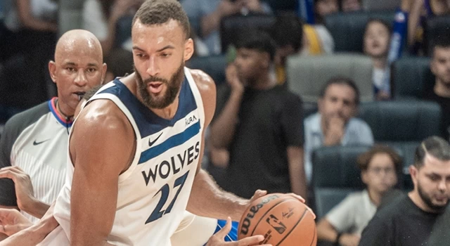 NBA'de yılın savunma oyuncusu Rudy Gobert oldu